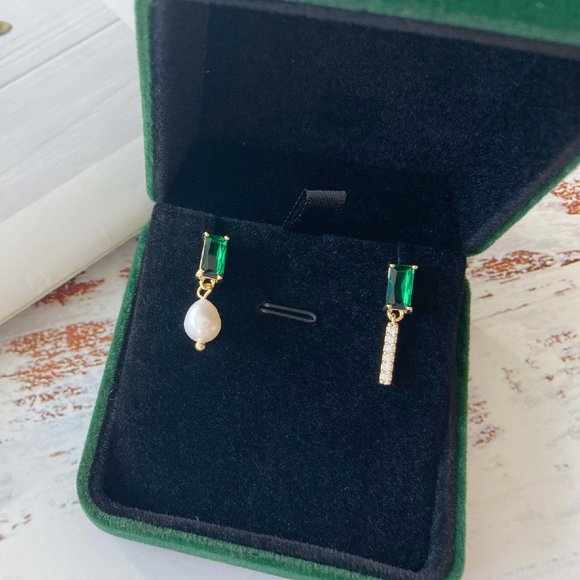 Emerald Pearl Drop Earrings - Picture 3 of 7